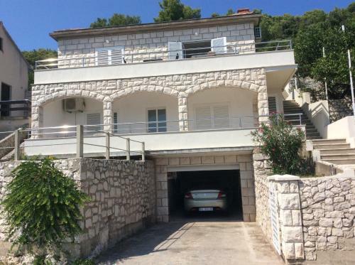 Lux Apartments