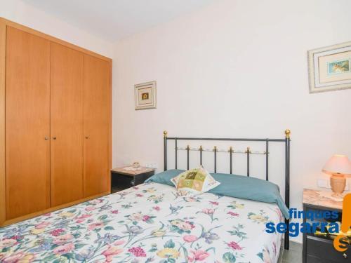 Casa El Vendrell, 3 Dormitorios, 6 Personas - Es-320-4