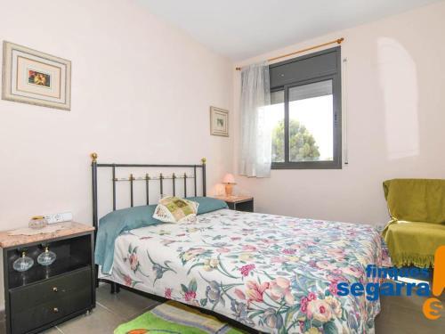 Casa El Vendrell, 3 Dormitorios, 6 Personas - Es-320-4