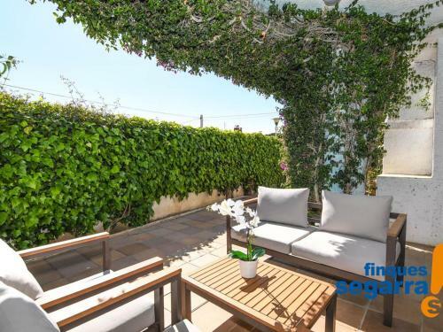 Casa El Vendrell, 4 Dormitorios, 8 Personas - Es-320-3
