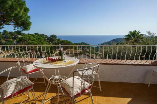 Sea Breeze Lux House - Private Pool & Aircon