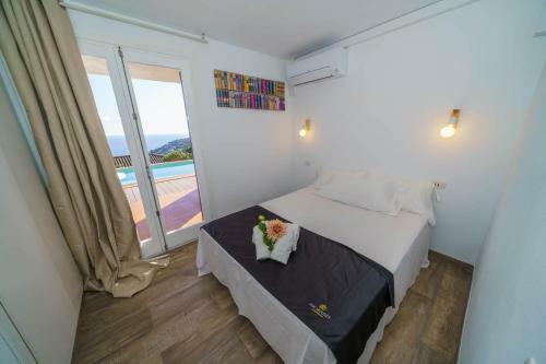 Sea Breeze Lux House - Private Pool & Aircon