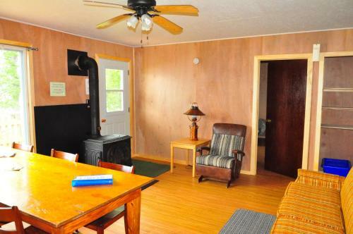 Okimot Lodge On Tomiko Lake