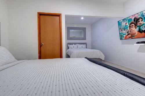 Guest Friendly Boutique House In Great Location