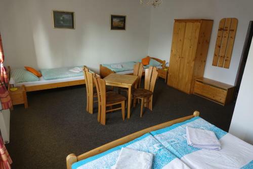 Hostal Penzion U Stud�nky