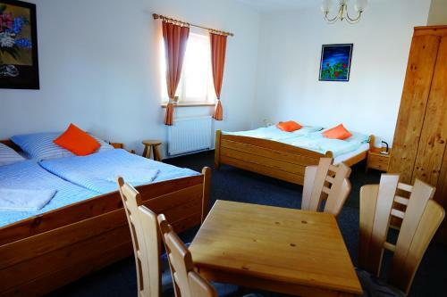 Hostal Penzion U Stud�nky