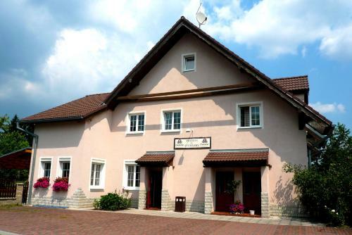 Hostal Penzion U Stud�nky