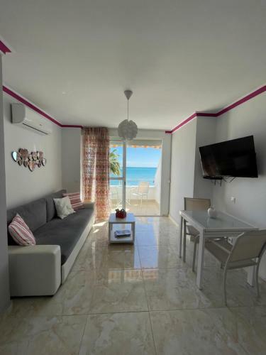 Apartamento Roca Chica. Studio - First Line Beach
