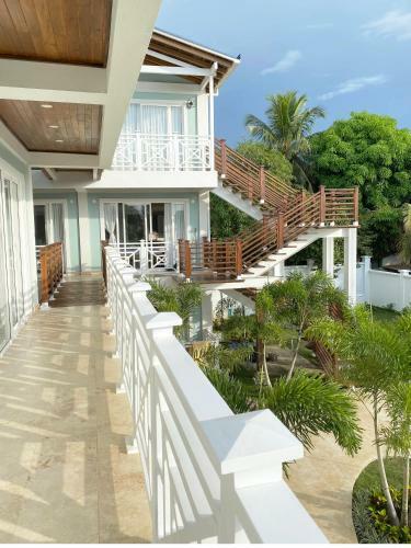 Oasis Tol� Hotel Boutique