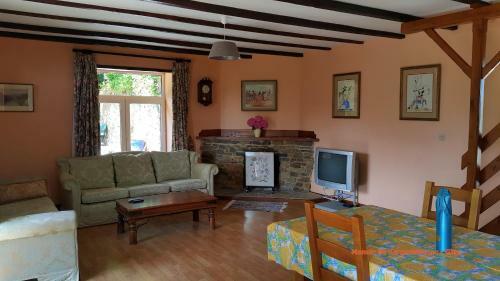 Manoir De Kerguezennec Holiday Home