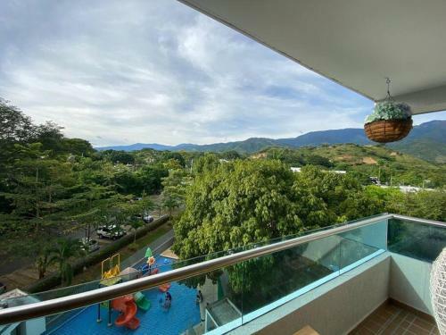 Apartamento En Condominio Lujoso de San Jer�nimo.