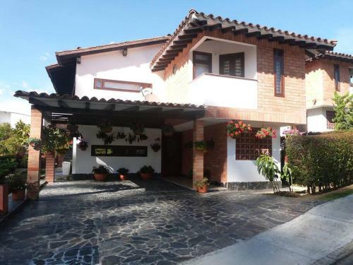 Casa En El Retiro