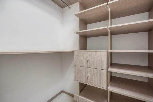 Apartamento Portanova Suites By Adventu