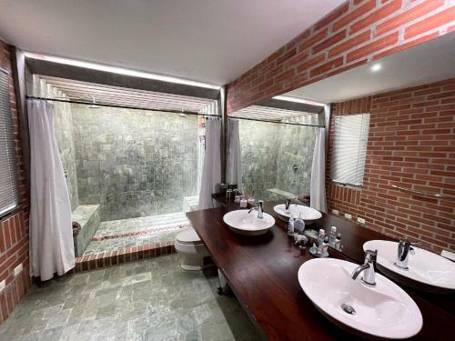 Casa 38 De La Parcelaci�n Lagos De Pontezuela