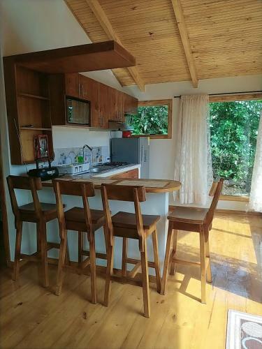 Caba�as Arco�ris Del Lago N� 5