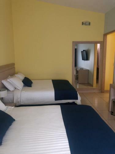 Hostal Hostel Paradise St