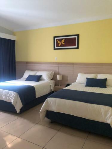 Hostal Hostel Paradise St