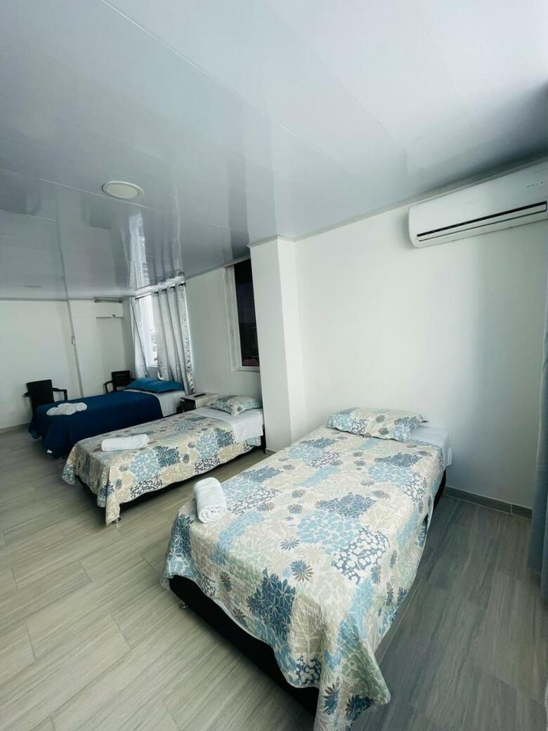 Blue Island Hotel