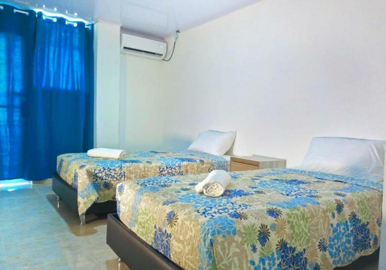 Blue Island Hotel