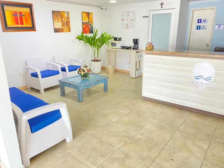 Blue Island Hotel