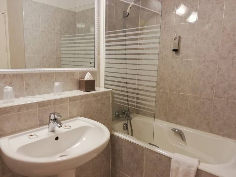 Hotel H�tel Saint Roch