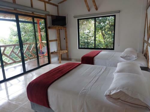 Bed & Breakfast Las Caba�as Del Escobo-caba�a Guacamayas