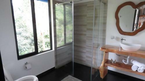 Bed & Breakfast Las Caba�as Del Escobo-caba�a Guacamayas