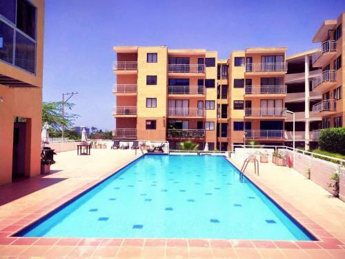 Hermoso Apartamento Con Piscina Y Cerca A Playa.