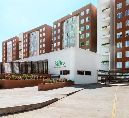 Apartamento Cerca Al Estadio, Unicentro, Universidades