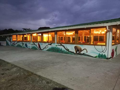 Hostal Villa Madeira Hospedaje