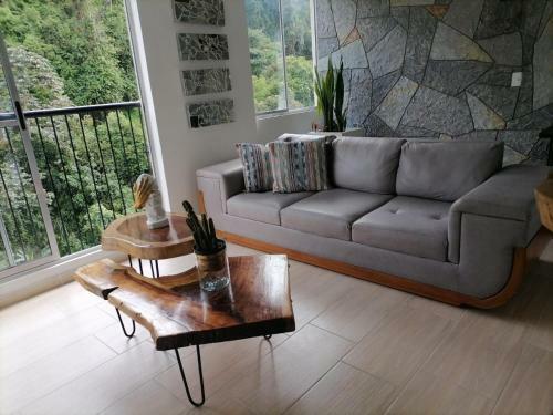 Apartamento Comodo, Tranquilo Y Muy Central