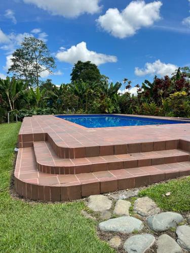 Hermosa Finca T�pica de Descanso En El Eje Cafetero