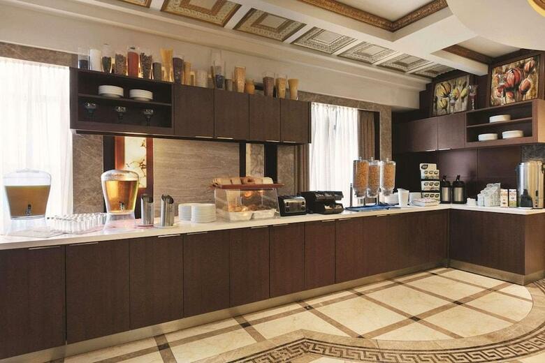 Hotel Park Inn By Radisson Toronto Airport West