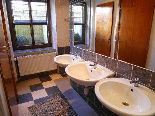 Hostal Pension Lada