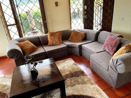 Private Lake View Cottage With Bbq Yard In Paipa