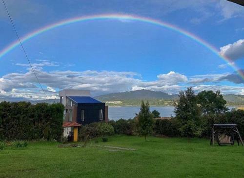 Private Lake View Cottage With Bbq Yard In Paipa