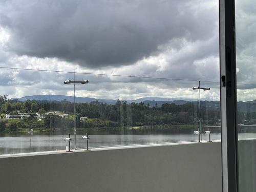 Apartamento Increible Vista Al Lago