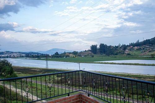Caba�a En Paipa Con Vista Al Lago