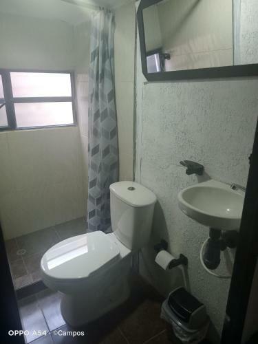 Hostal Casa Bahareque Hospedaje