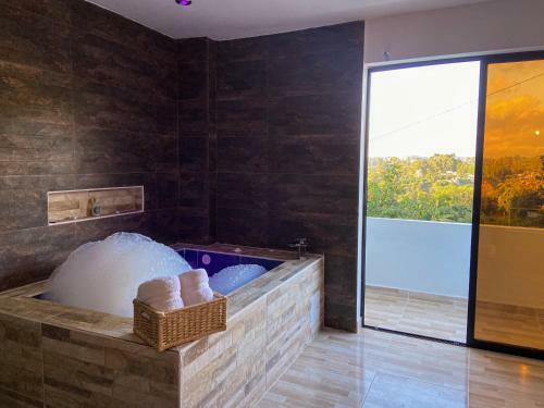 Apartamento Caba�as Con Jacuzzi Y Chimenea - Casa Floral, Marinilla