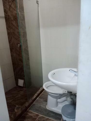Hostal Kayros Low Cost