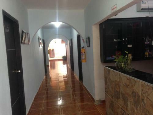 Hostal Kayros Low Cost