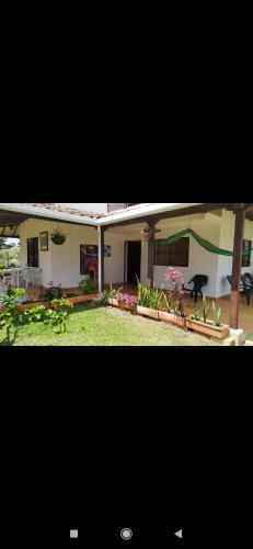 Casa De Campo El Laguito - Mesa De Los Santos