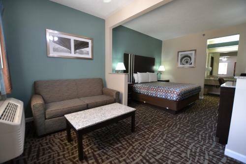 Relax Inn Motel And Suites Omaha