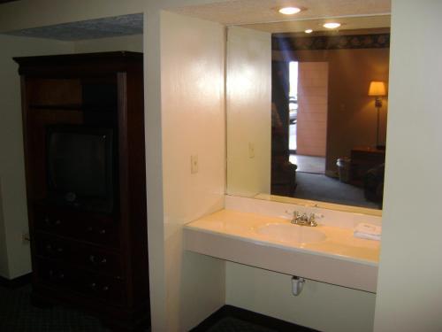 Hotel Ashland Inn