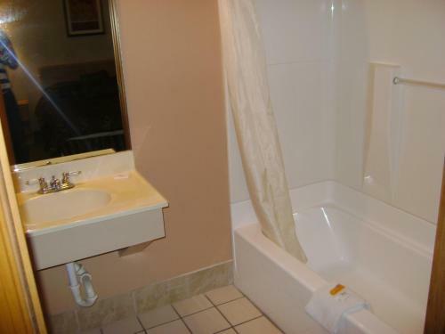 Hotel Ashland Inn
