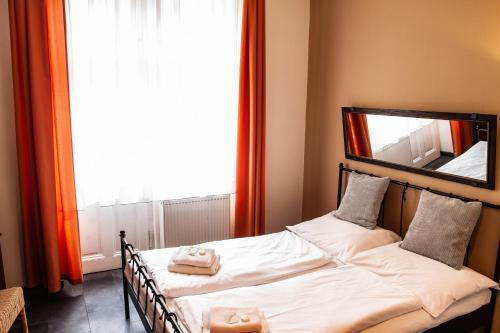 Hotel Sunflower