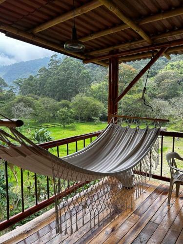 Caba�a Canto de Las Aguas Ca��n Del Combeima