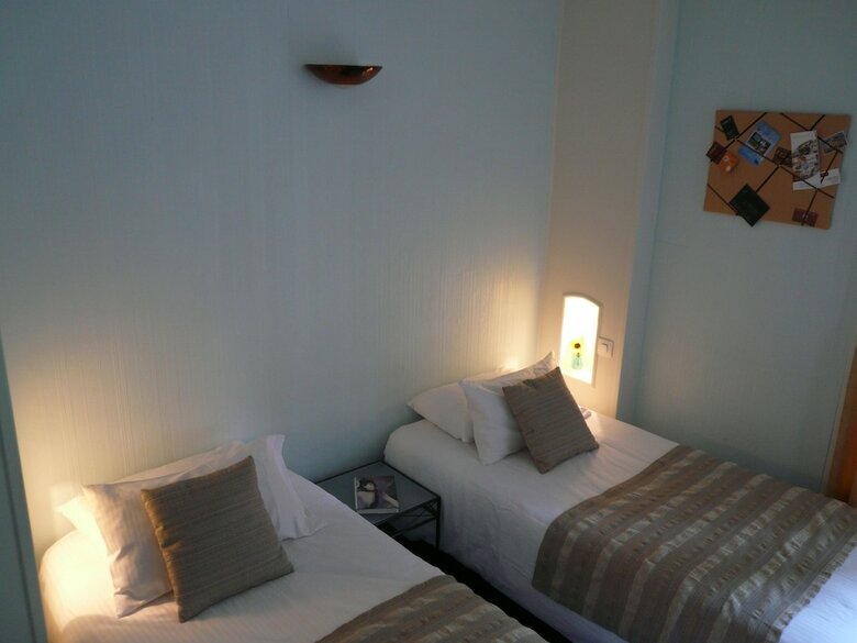 Hotel Du Crois�
