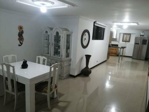 Apartamento Hogar Acogedor, En Medell�n.